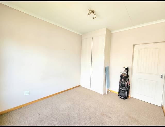 2 BEDROOM APARTMENT FOR SALE IN HONEYDEW